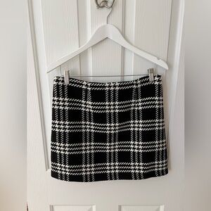 Pink Lily Black and White Skirt